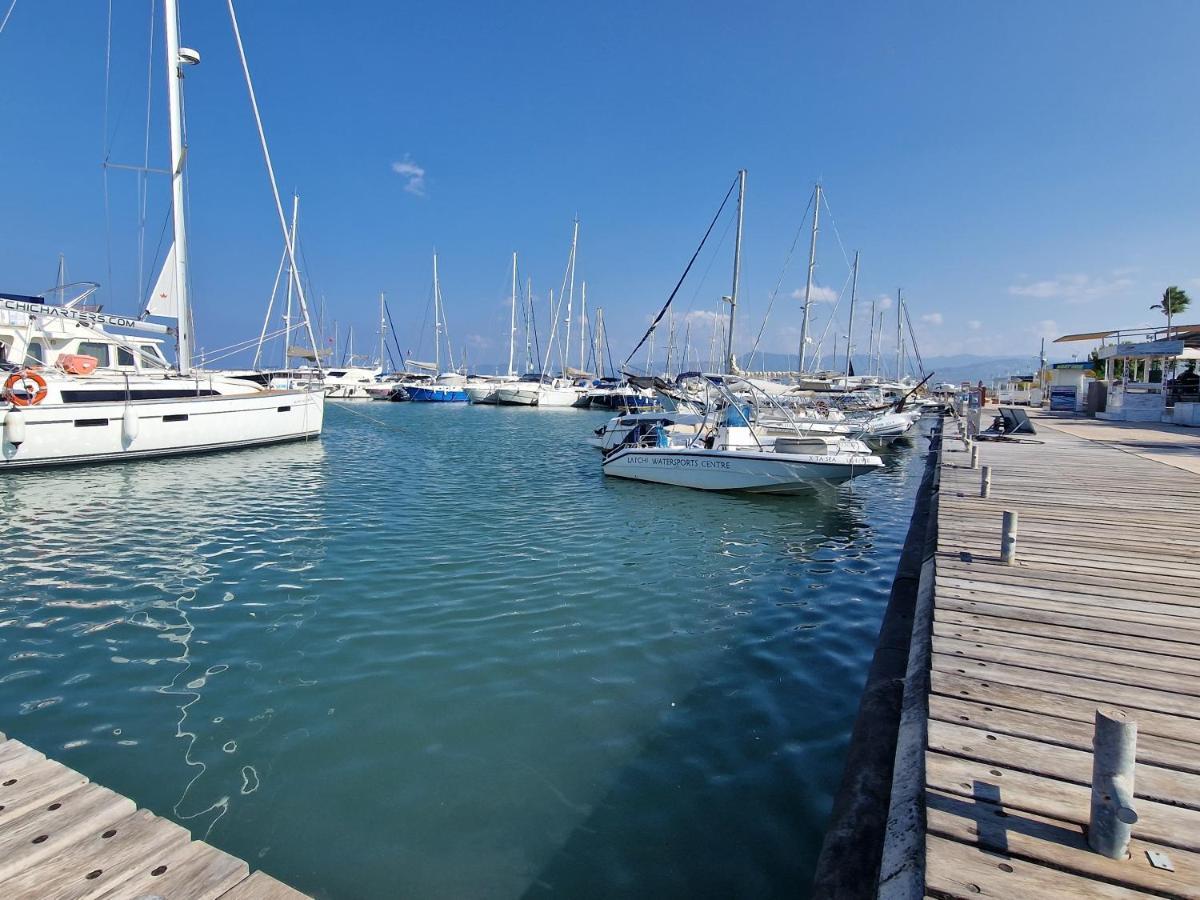 The Belvedere Marina * Lachi
